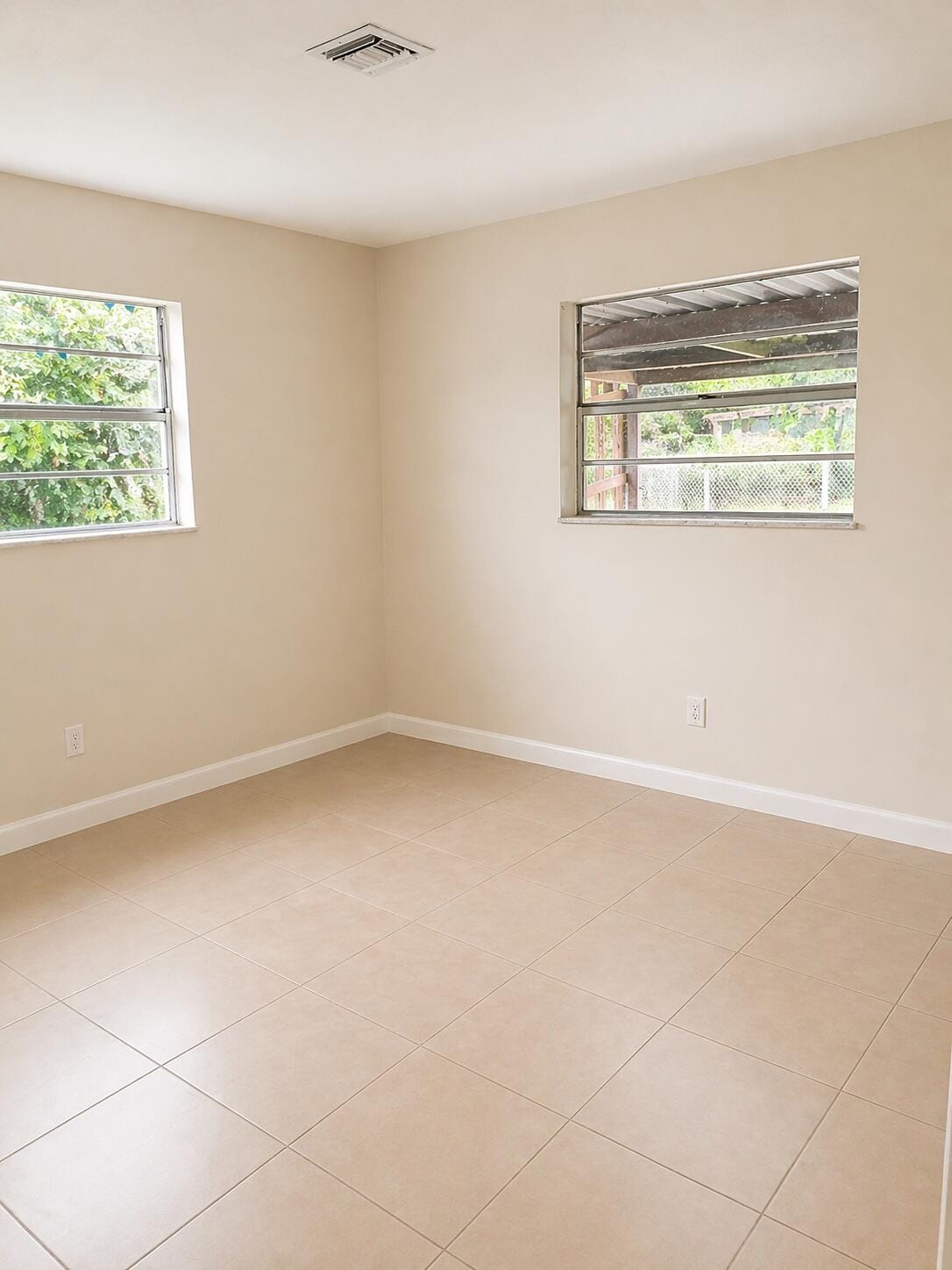 4317 Cocoanut Road — photo 7