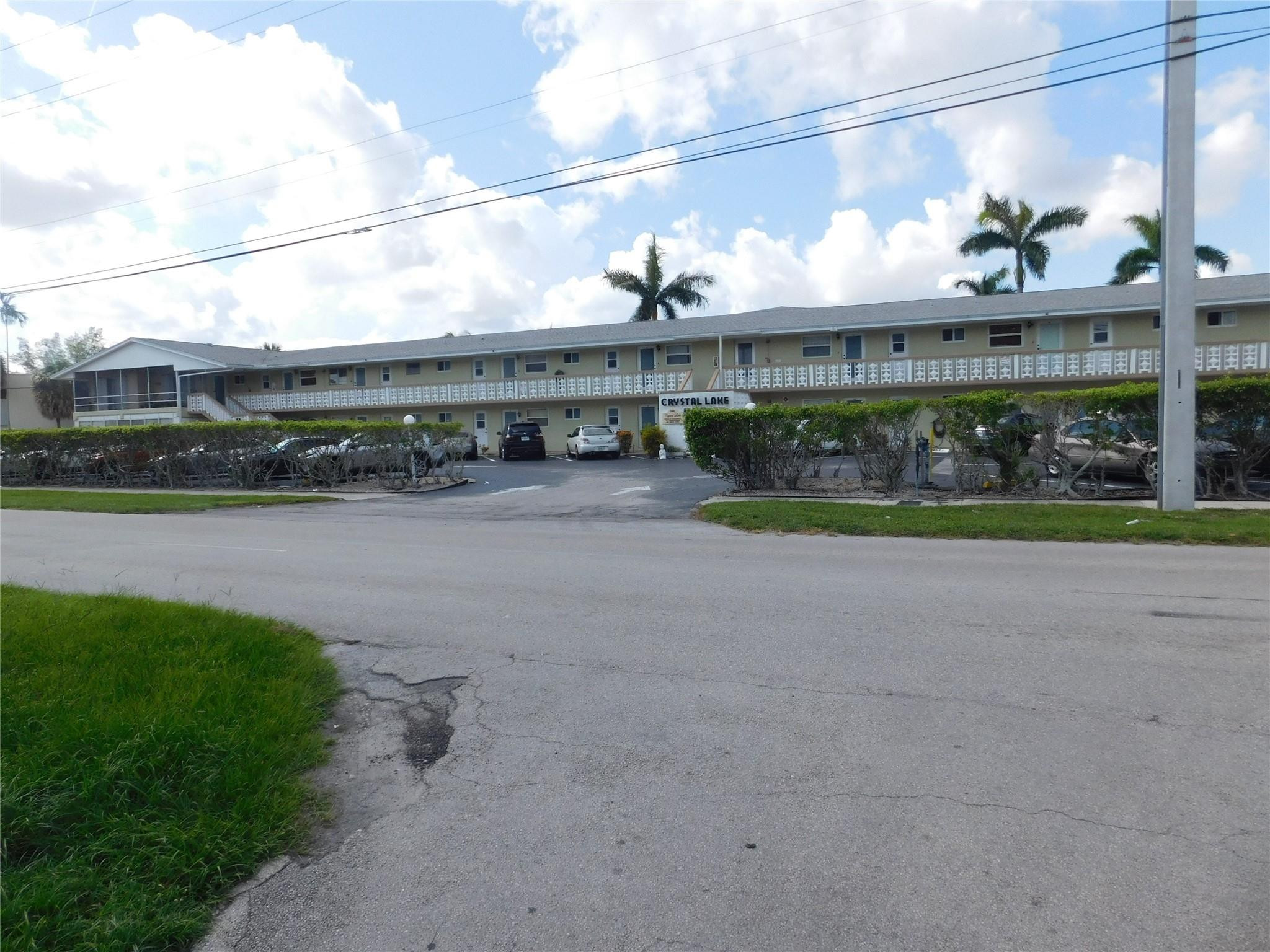 960 Crystal Lake Drive 201, Deerfield Beach, FL 33064, Deerfield Beach