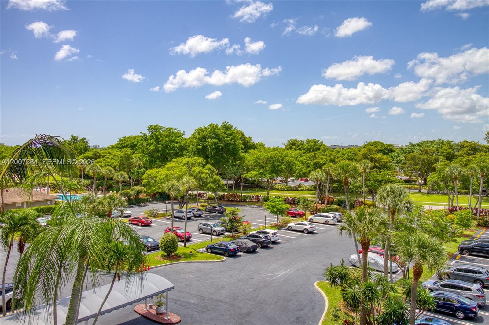4015 W Palm Aire Drive 506 — photo 8