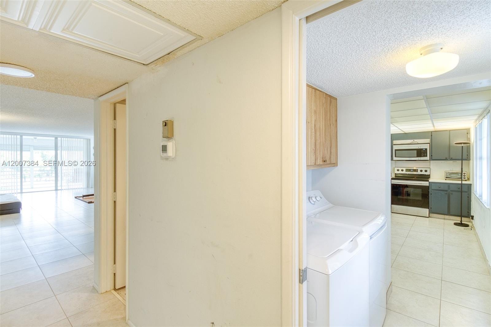 4015 W Palm Aire Drive 506 — photo 9