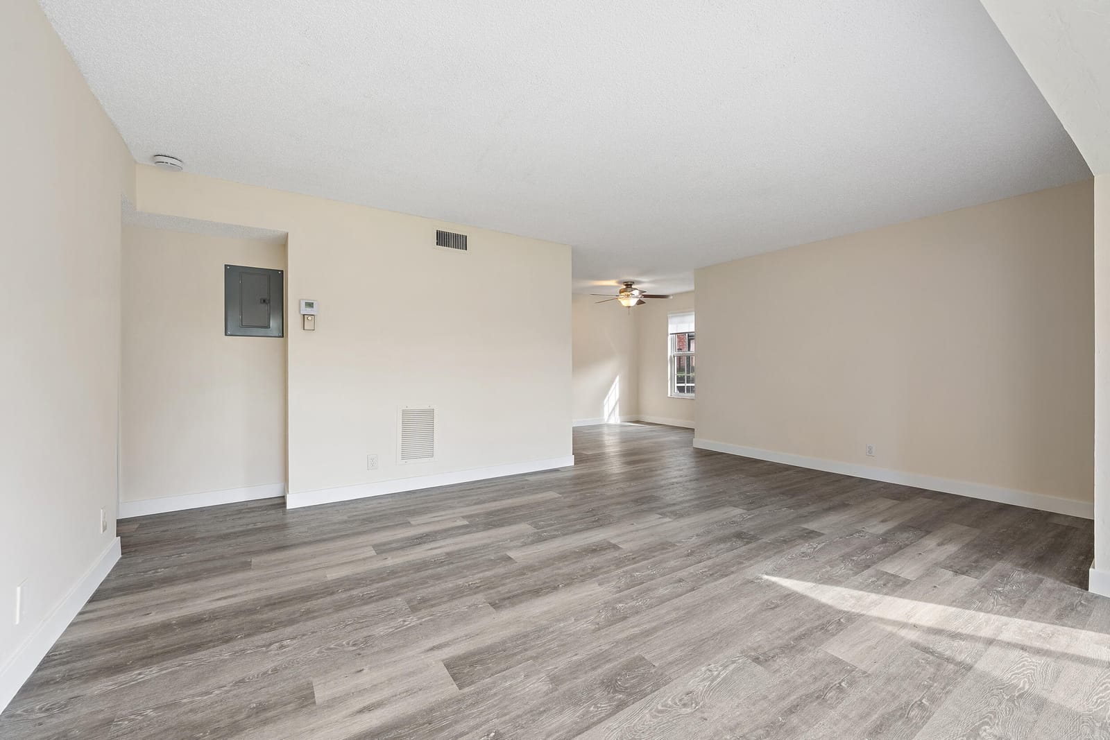 12386 Alternate A1a N7 — photo 11