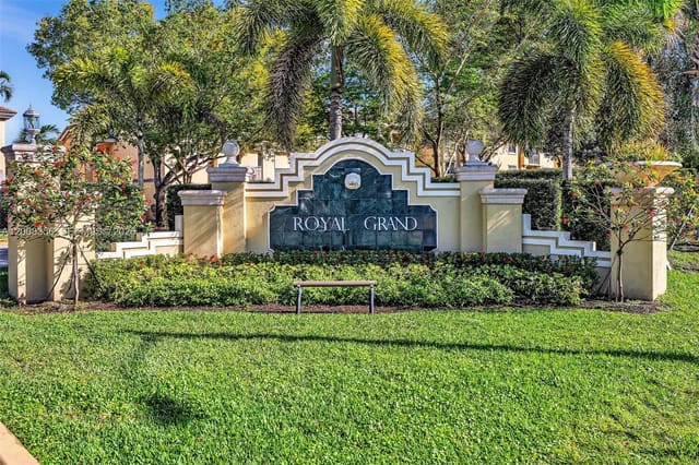 2600 S University Drive 226, Davie, FL 33328