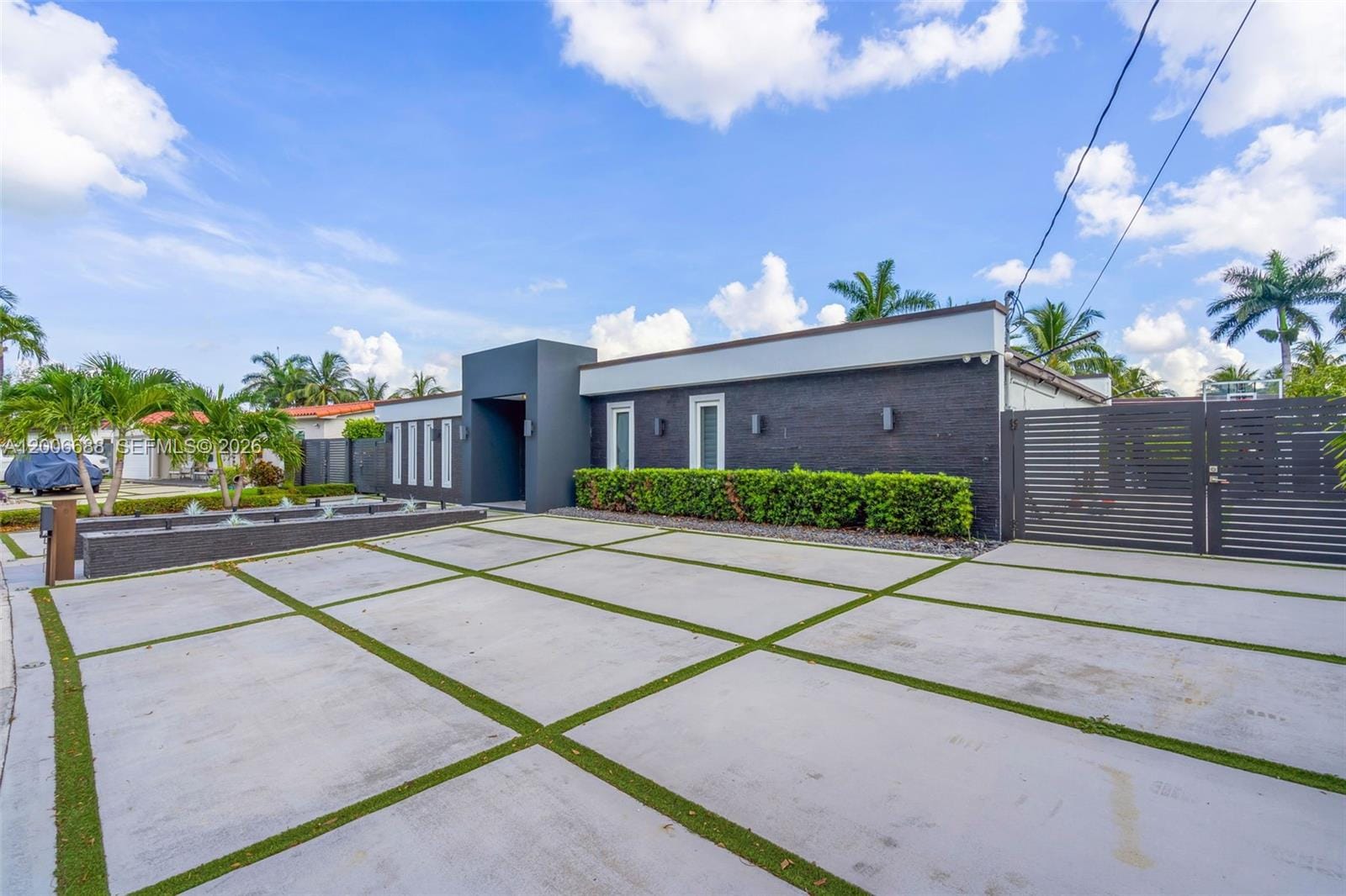 8241 NW 182nd Street, Hialeah, FL 33015 photo 3