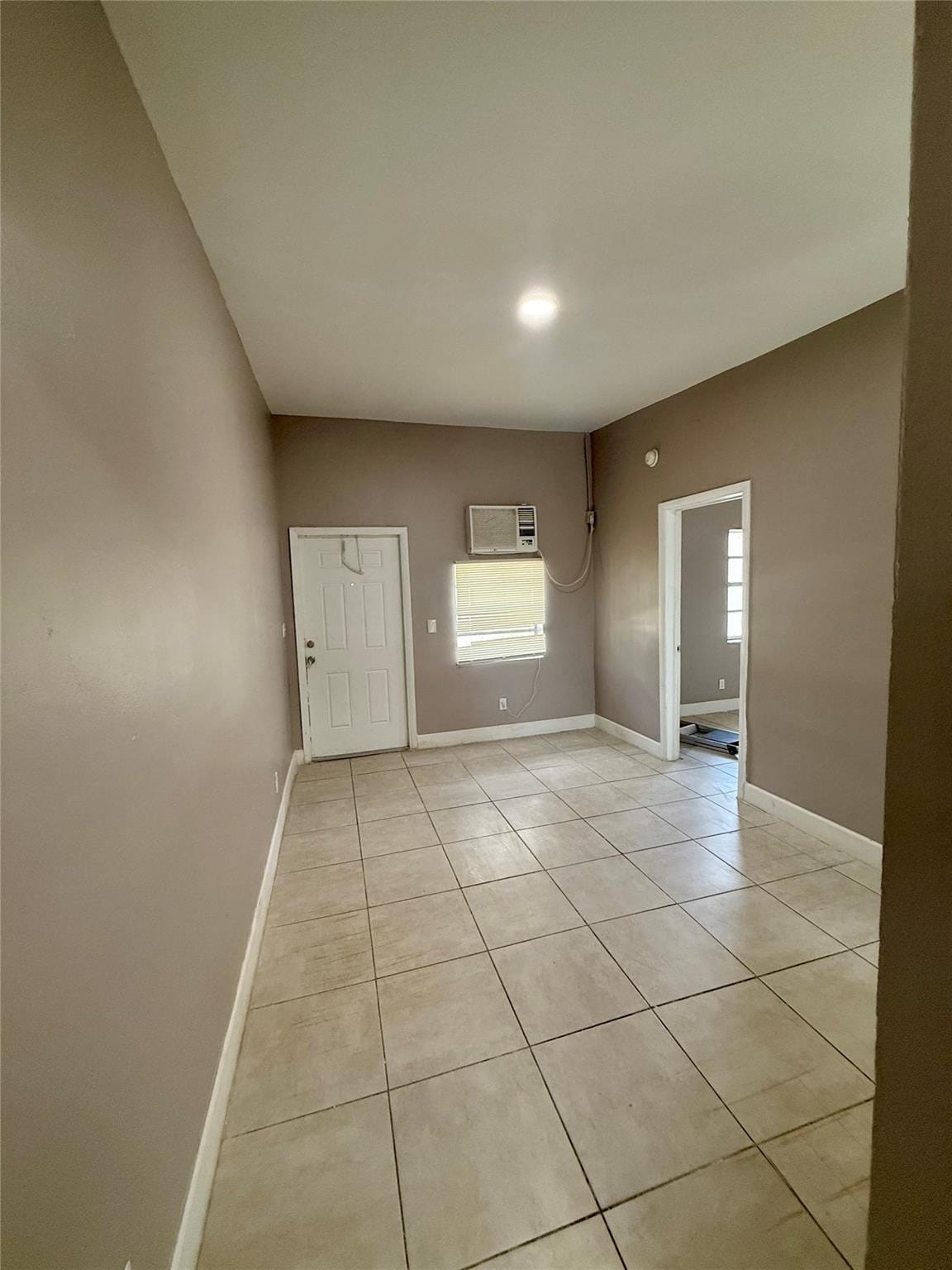 424 NW 15th Terrace — photo 3