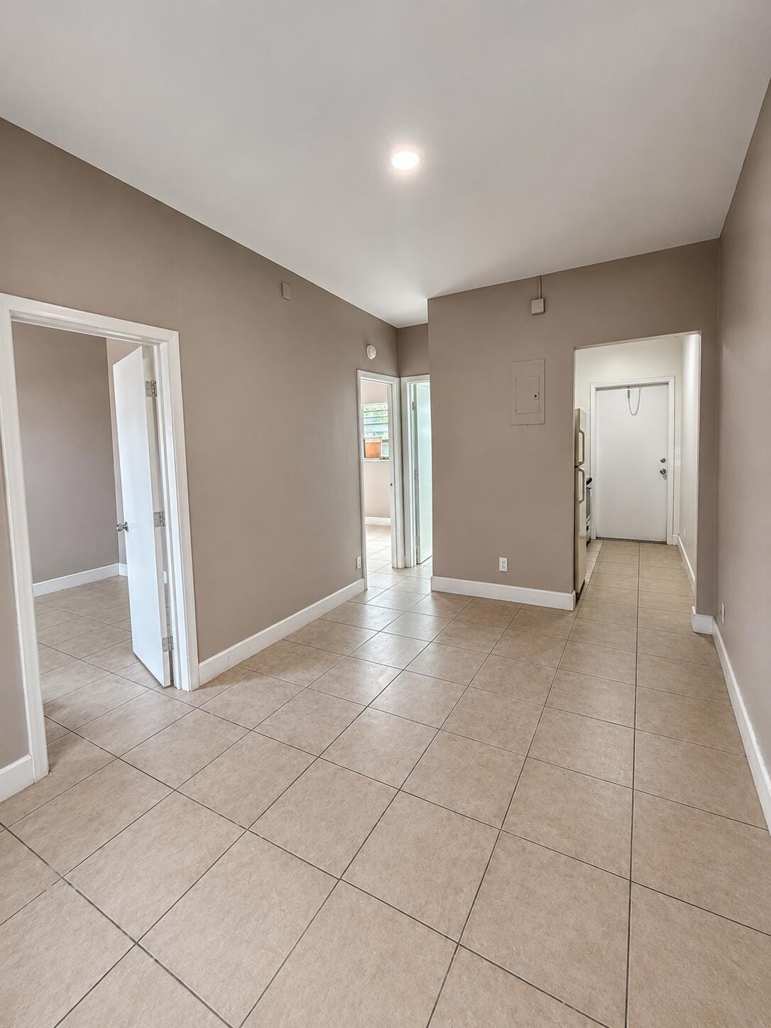 424 NW 15th Terrace — photo 4