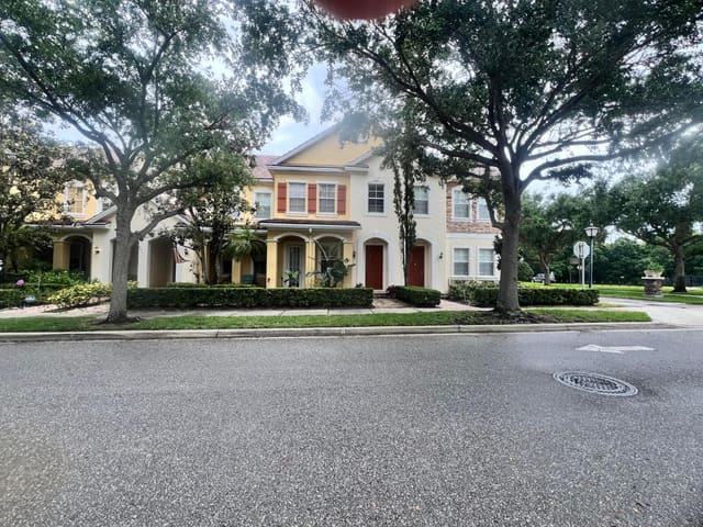 107 Ennis Lane, sold in Canterbury Place, Jupiter, FL