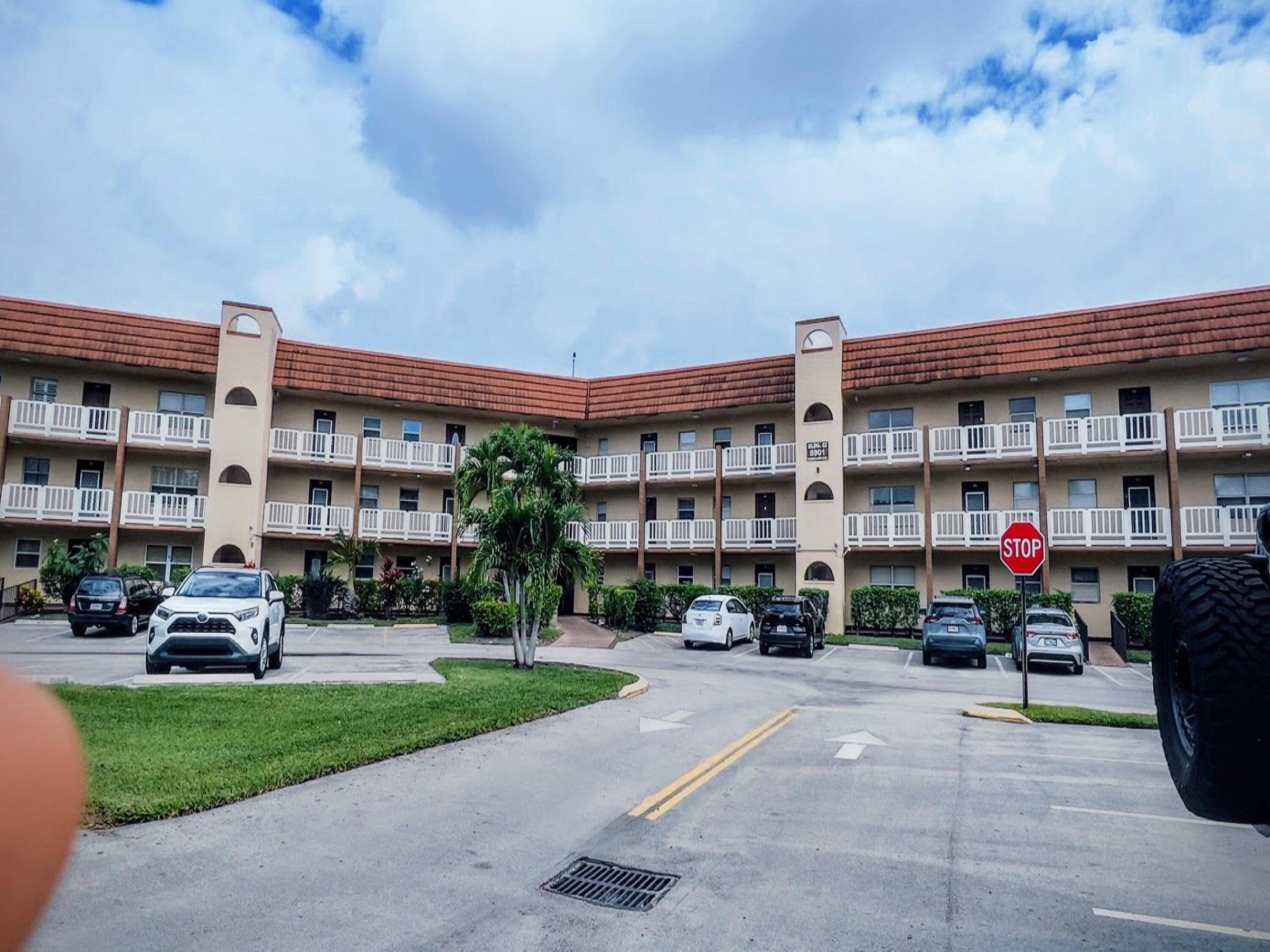 8901 Sunrise Lakes Boulevard 307, Sunrise, FL 33322, Sunrise