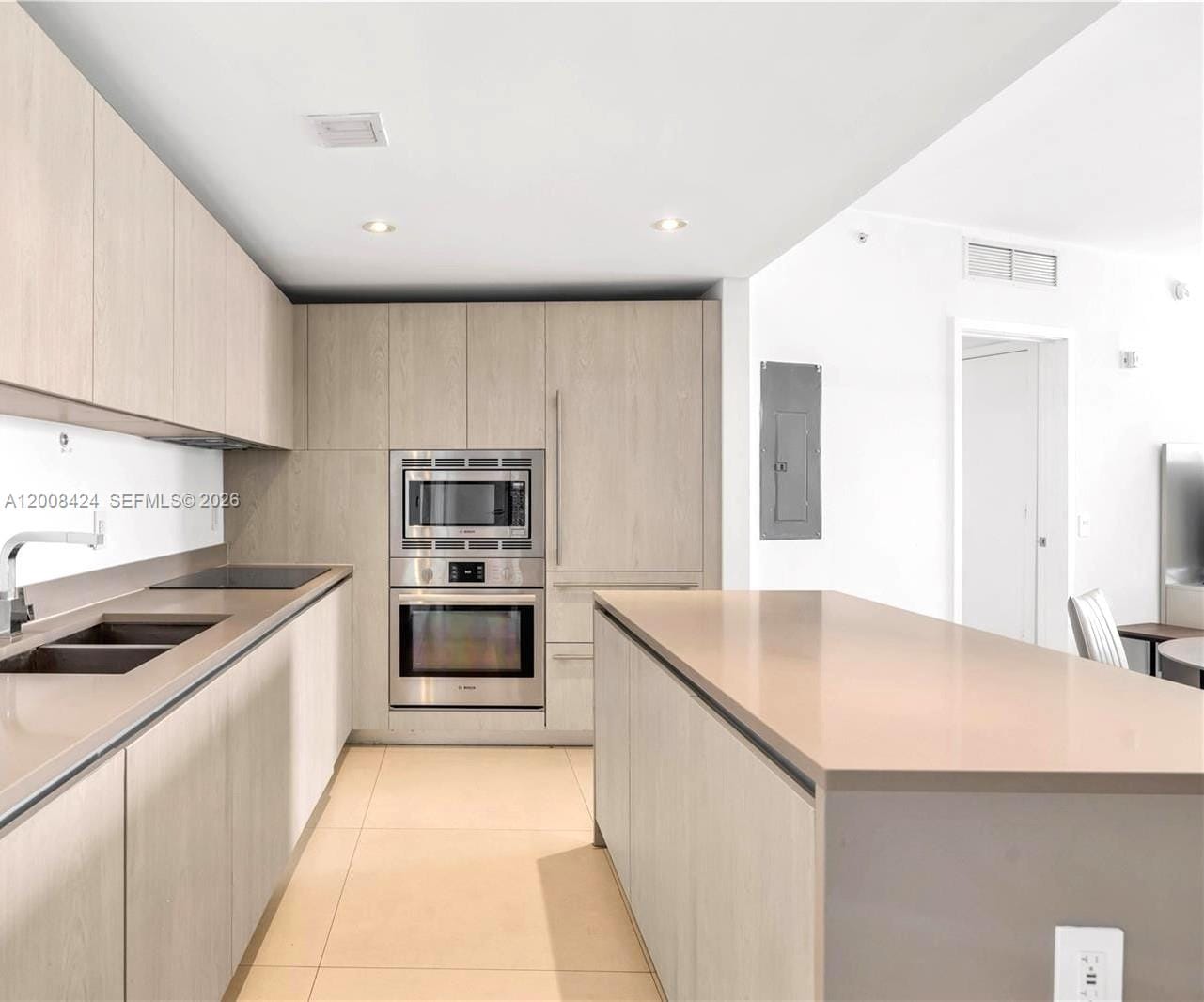 4111 S Ocean Drive 2303 — photo 2