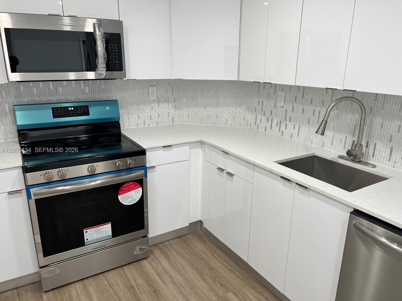 500 Bayview Drive 1120 — photo 4