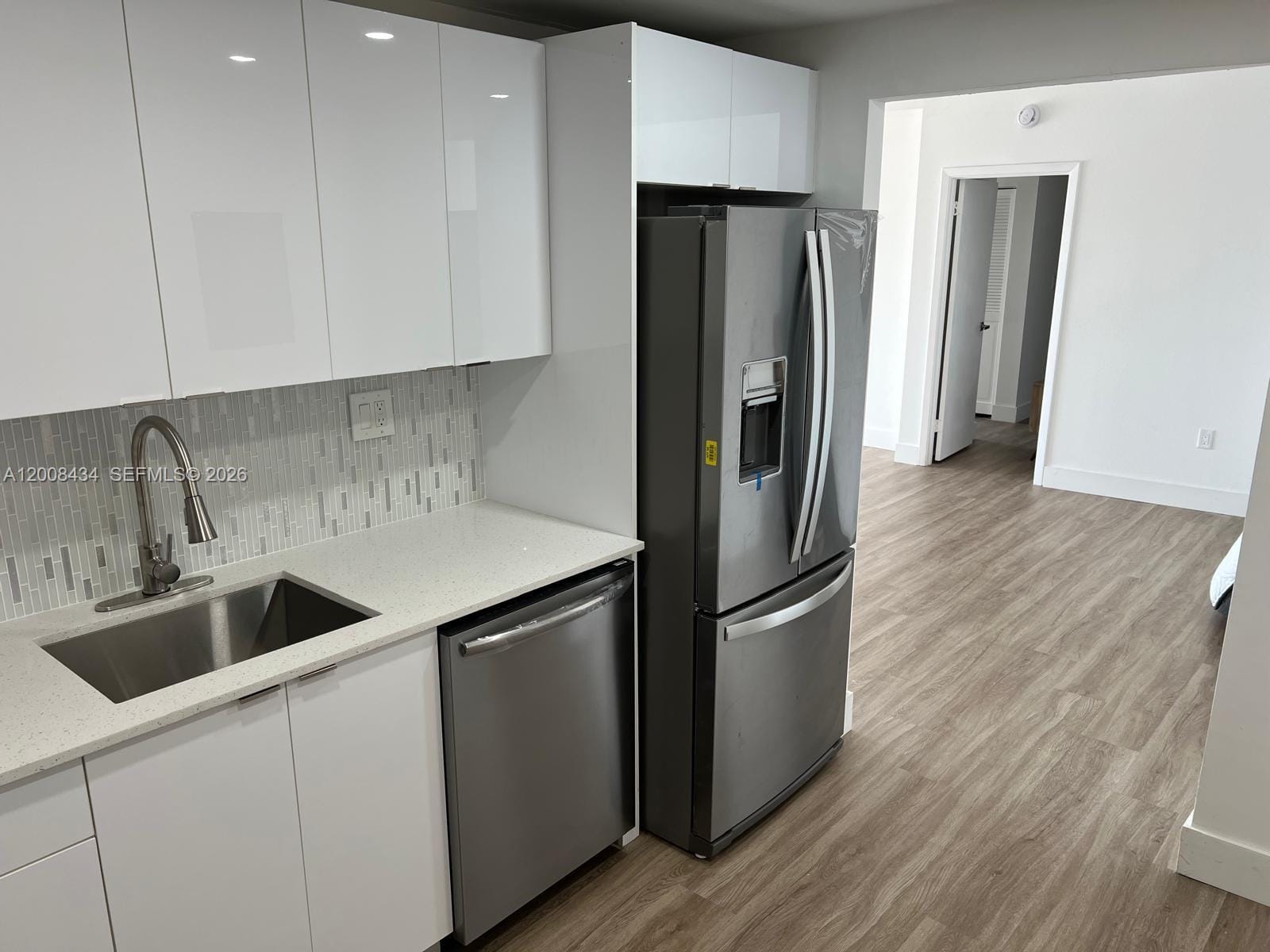 500 Bayview Drive 1120 — photo 6