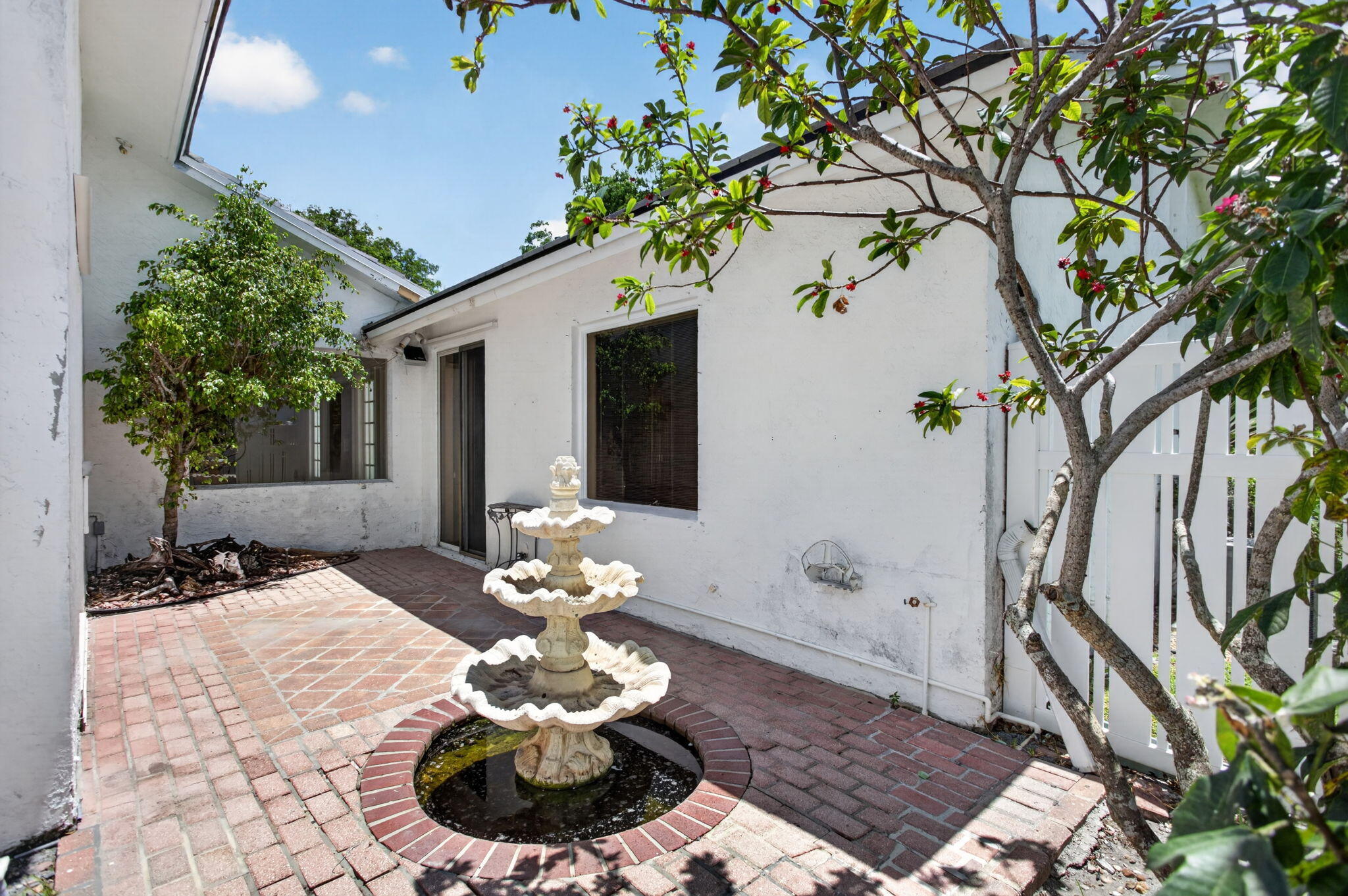 8725 Banyan Court, Tamarac, FL 33321 photo 19
