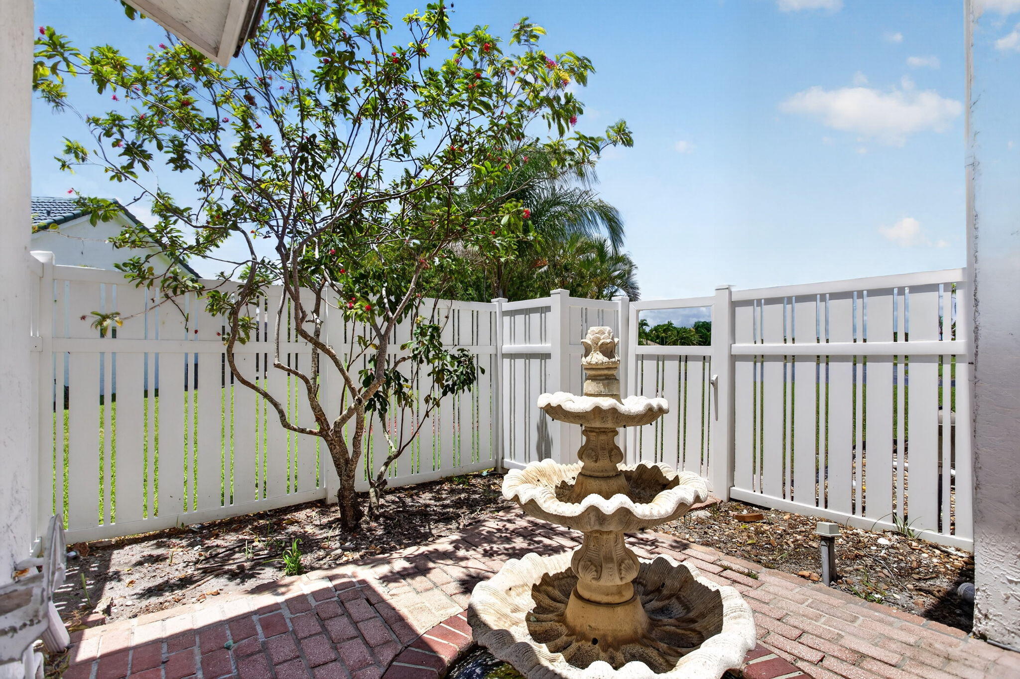 8725 Banyan Court, Tamarac, FL 33321 photo 20