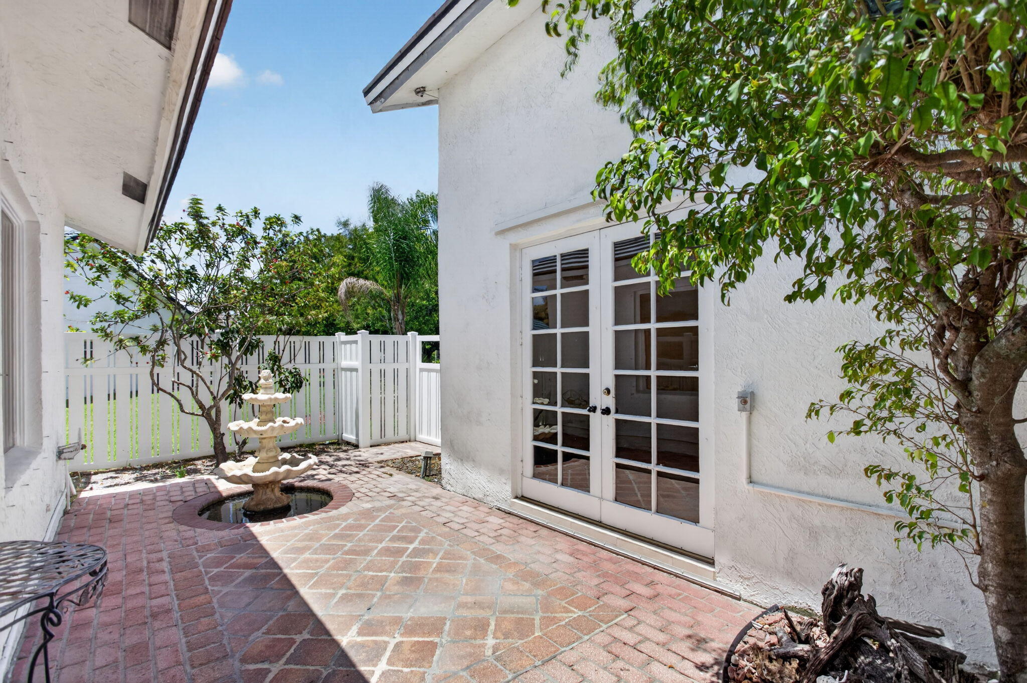 8725 Banyan Court, Tamarac, FL 33321 photo 21
