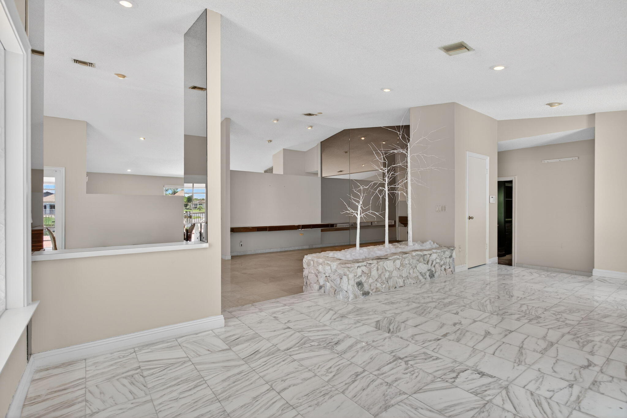 8725 Banyan Court, Tamarac, FL 33321 photo 25