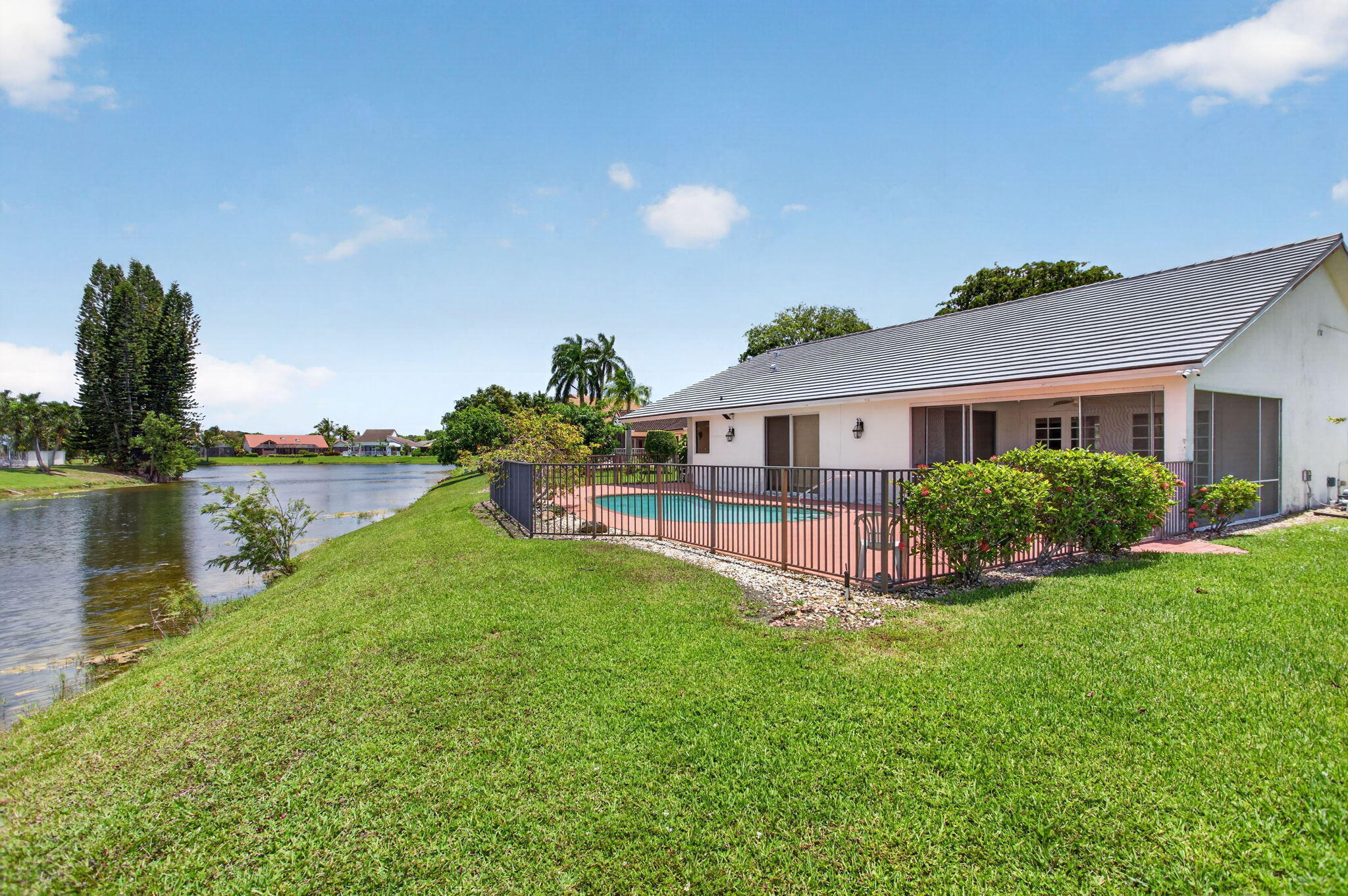 8725 Banyan Court — photo 8