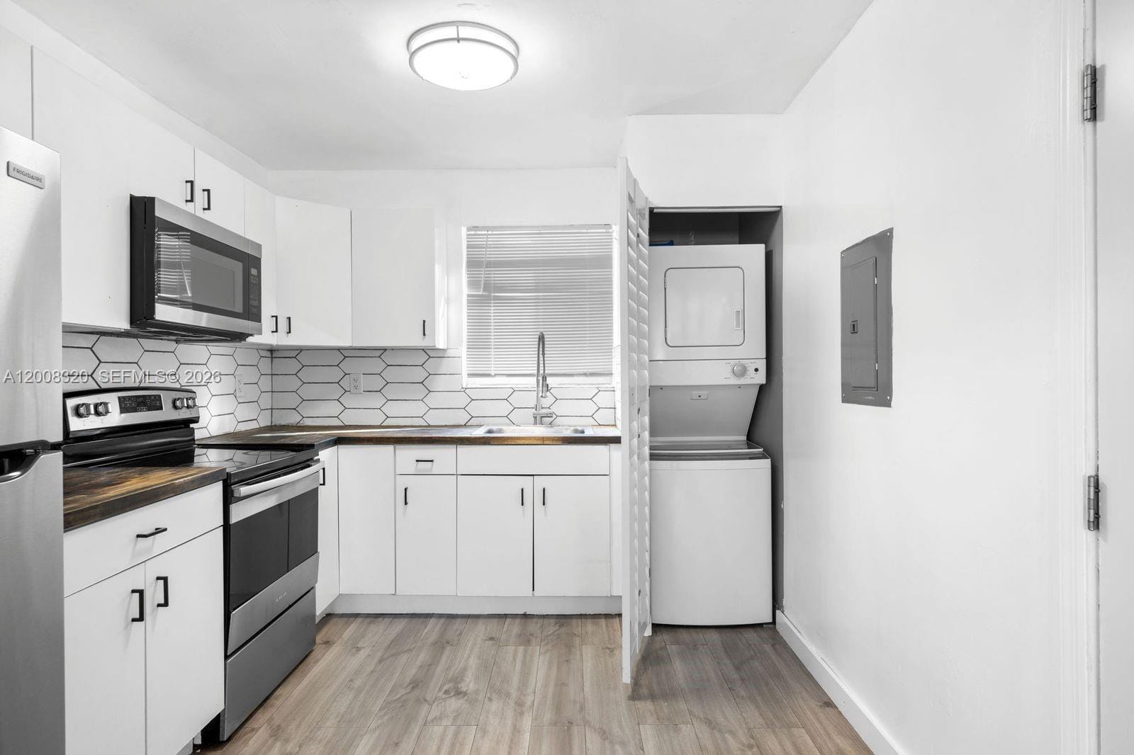 842 SW 3rd Street — photo 9