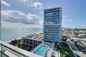 6801 Collins Avenue 1402 Door 1412 L, sold in Central Carillon Beach, Miami Beach, FL