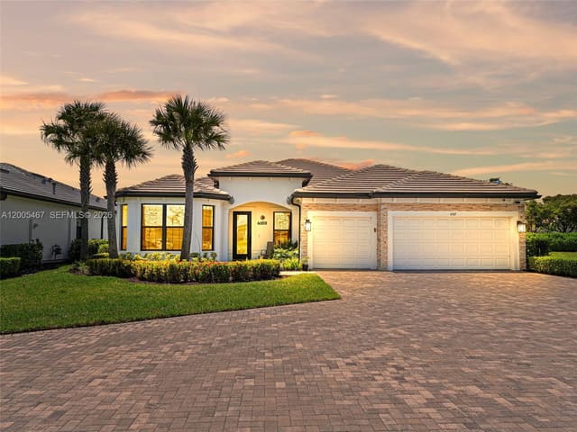 4569 N Silverwood Lane, sold in Oak Tree Property Redevel, Oakland Park, FL