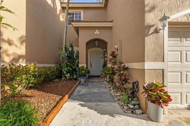 8546 SW 214th Way, sold in Santa Barbara, Cutler Bay, FL