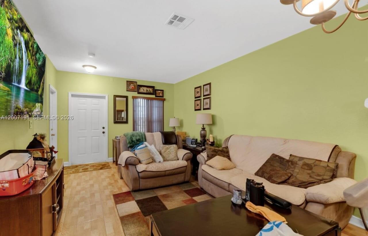 8546 SW 214th Way, Cutler Bay, FL 33189 photo 4