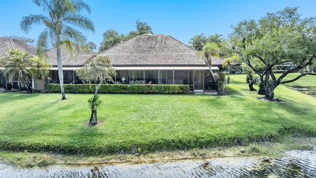 11868 Pebblewood Drive, sold in Palm Beach Polo And, Wellington, FL