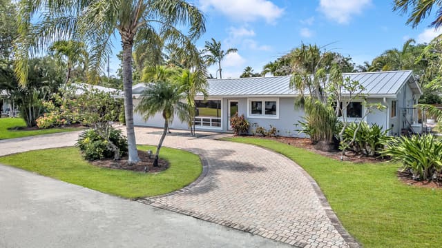 2241 NE 33rd Street, sold in Lighthouse Point 6th Sec, Lighthouse Point, FL