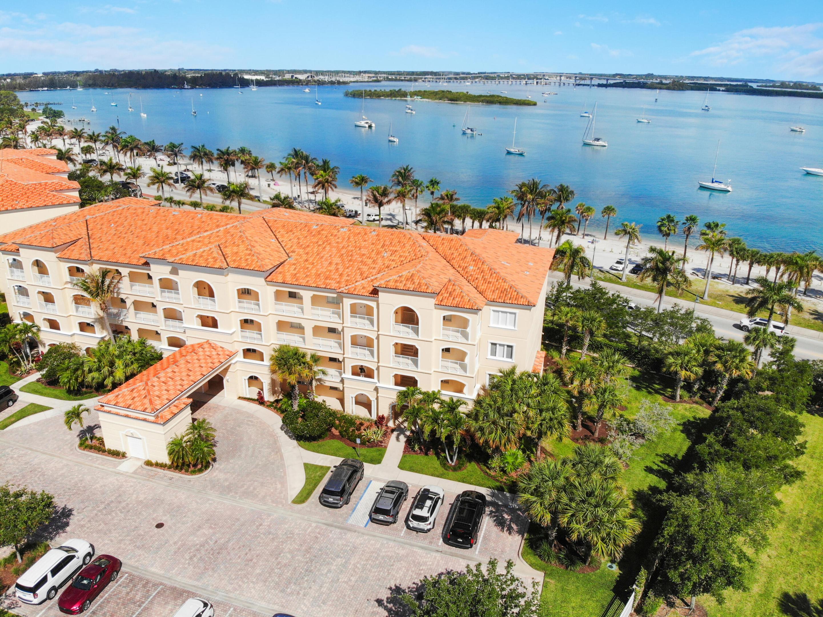 36 Harbour Isle Drive W 205, Fort Pierce, FL 34949, Fort Pierce
