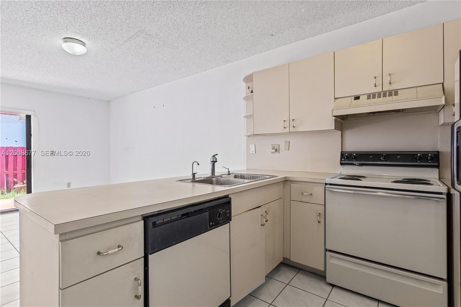 8800 NW 118th Street, Hialeah Gardens, FL 33018 photo 9