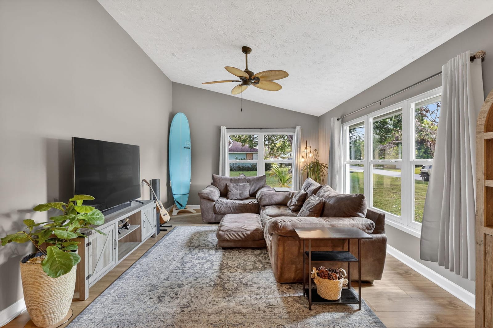 784 Wisper Bay Drive — photo 3