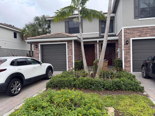 178 SE 5th Court SE, Village Park At Deerfield Beach, Deerfield Beach, FL