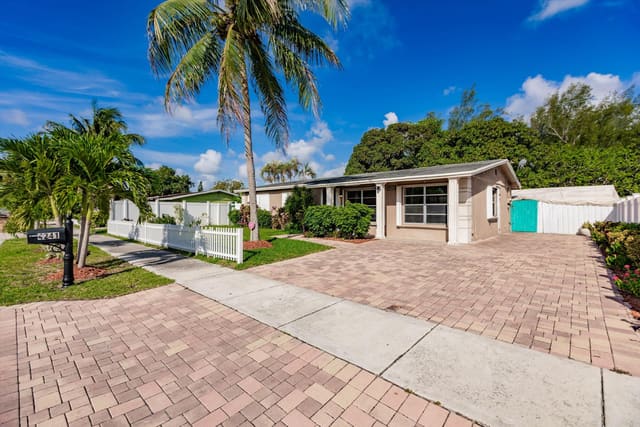 4241 NE 1st Terrace, Pompano Beach Highlands 8th, Pompano Beach, FL