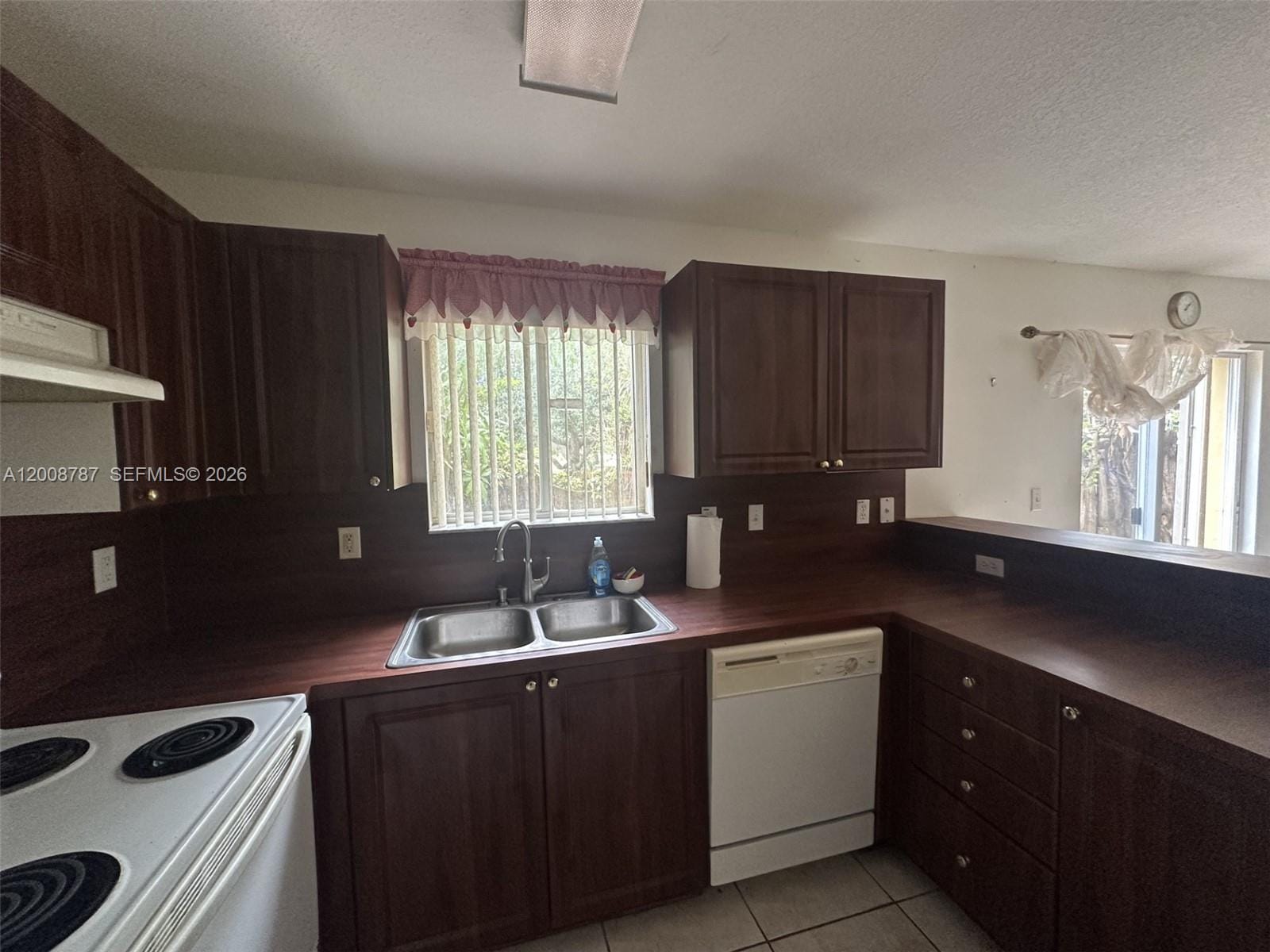 7125 NW 173rd Drive 2401 — photo 2