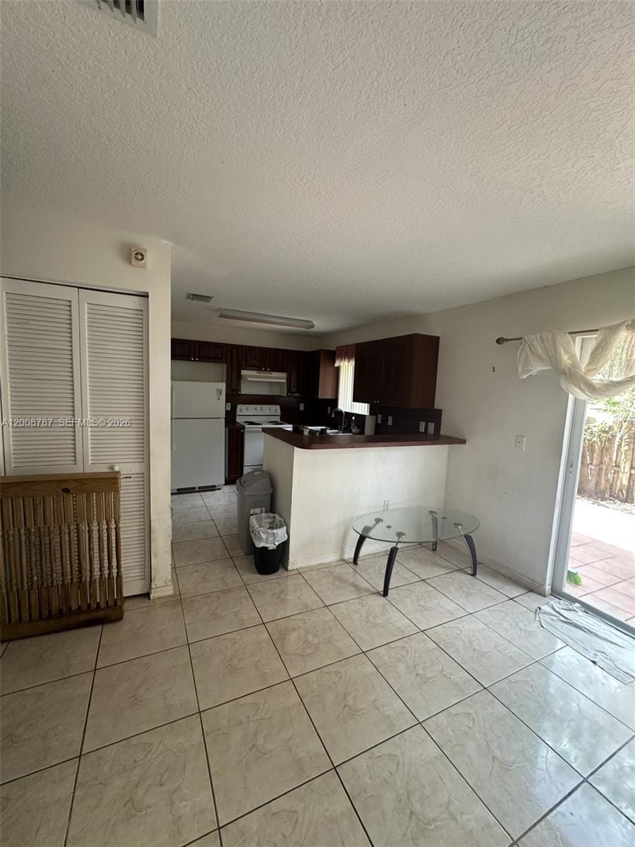 7125 NW 173rd Drive 2401 — photo 3