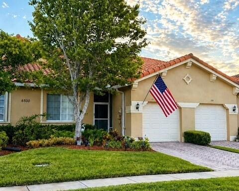 6500 Oxford Circle 103, sold in Woodfield, Vero Beach, FL