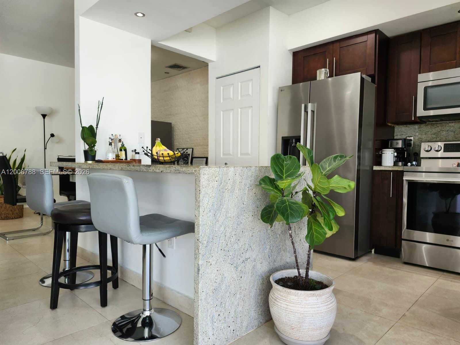 9195 Fontainebleau Boulevard 6, Miami, FL 33172 photo 16