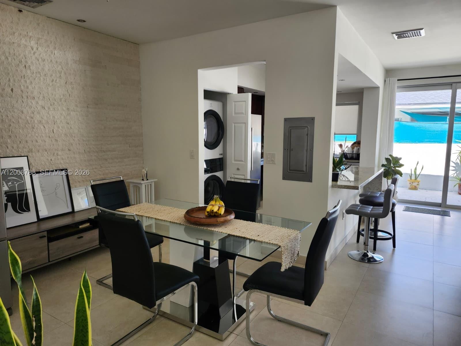 9195 Fontainebleau Boulevard 6, Miami, FL 33172 photo 10