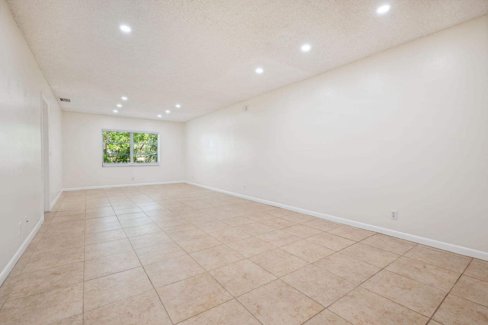 308 Southwind Court 6 — photo 5