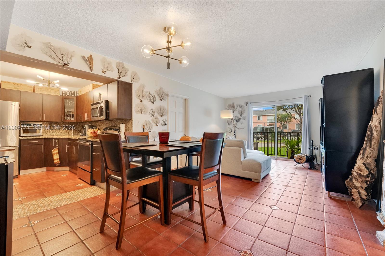 4705 NW 7th Street 1017, Miami, FL 33126, Miami
