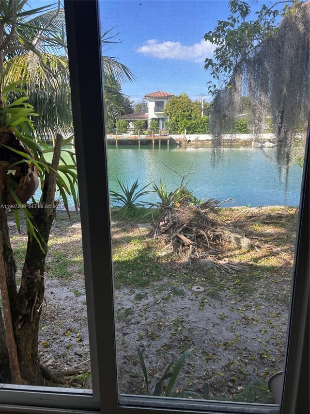 1785 Calais Drive 6, Miami Beach, FL 33141