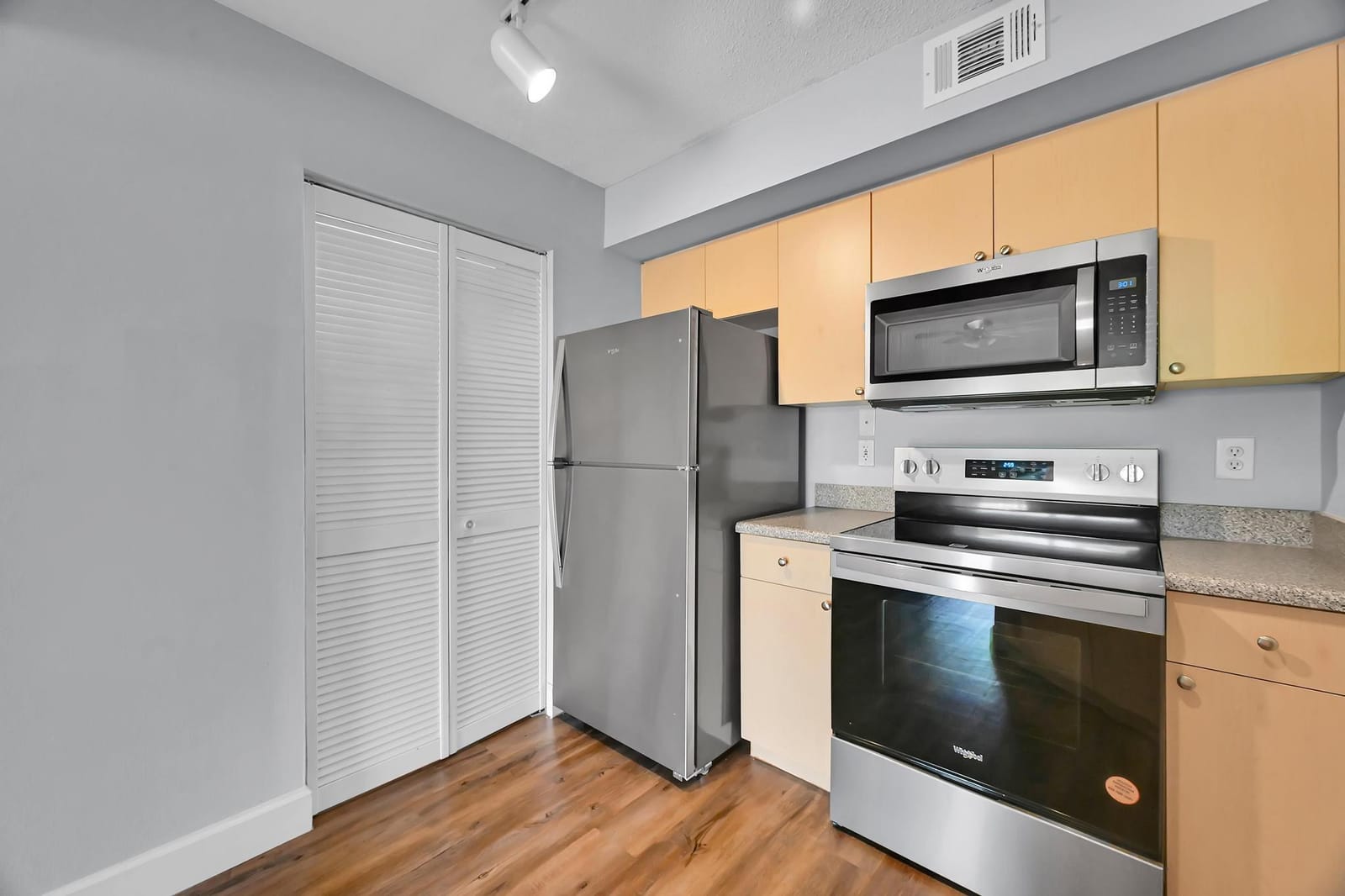3740 NW Adriatic Lane — photo 3