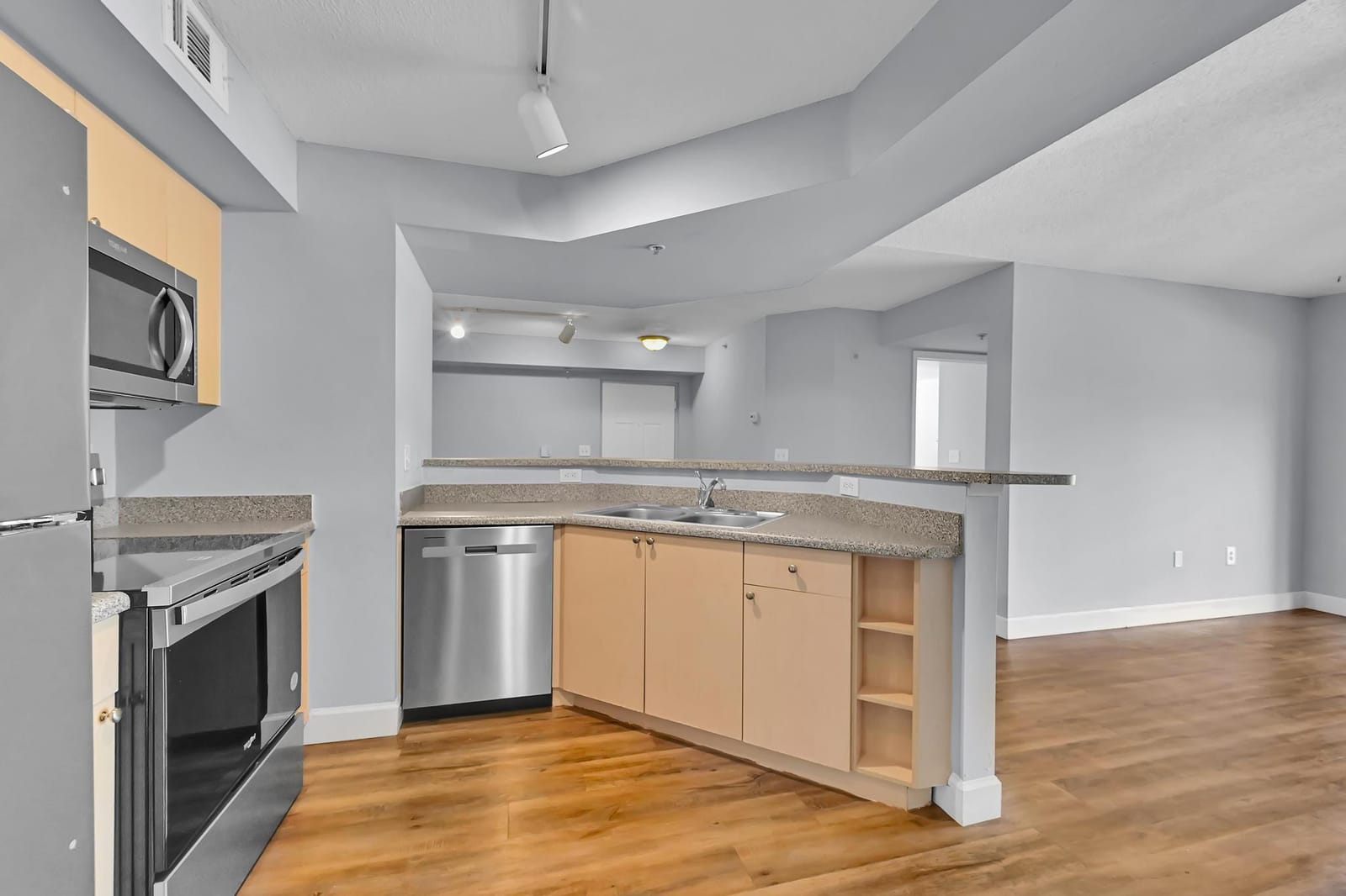 3740 NW Adriatic Lane — photo 4