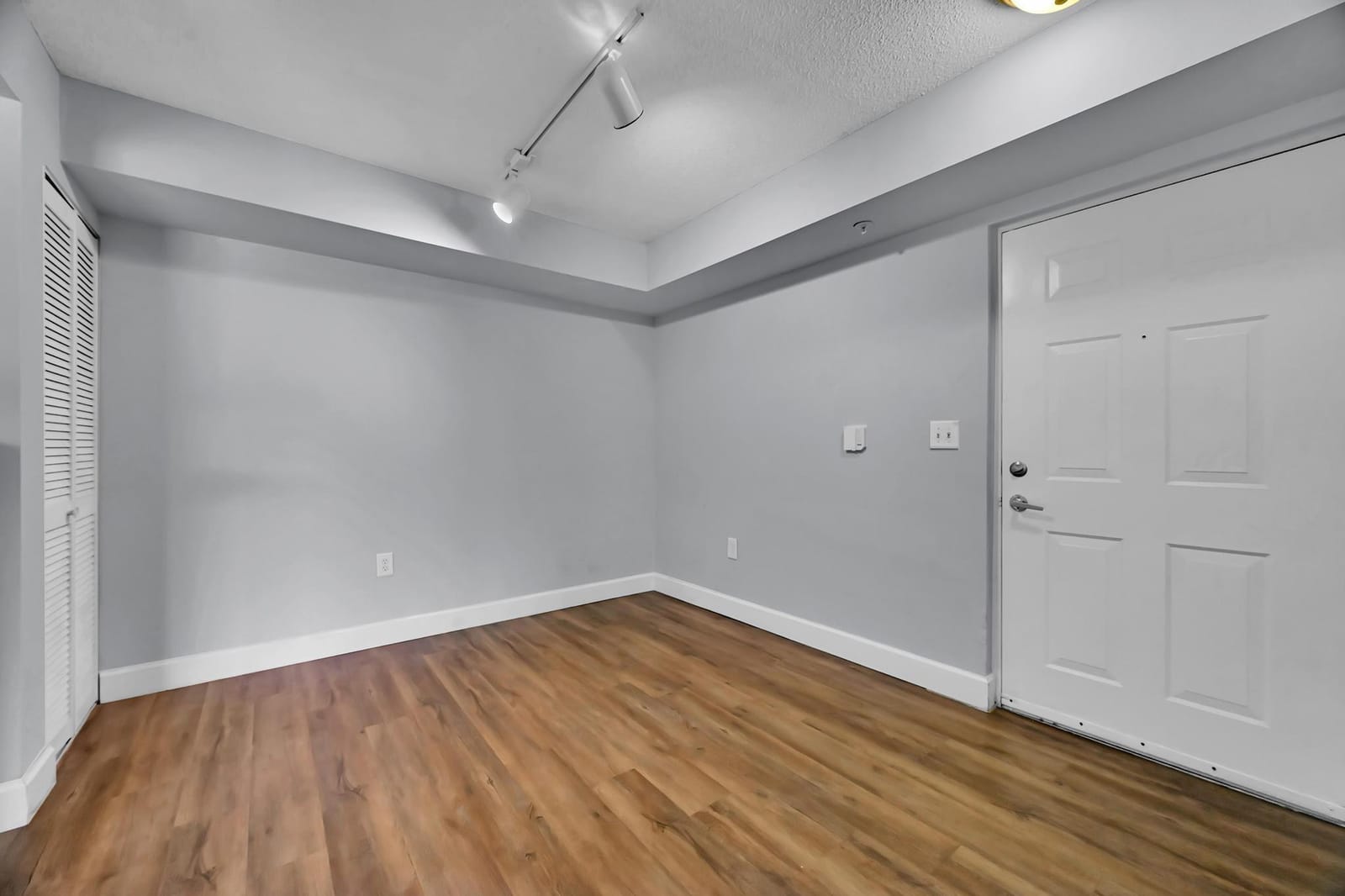 3740 NW Adriatic Lane — photo 6