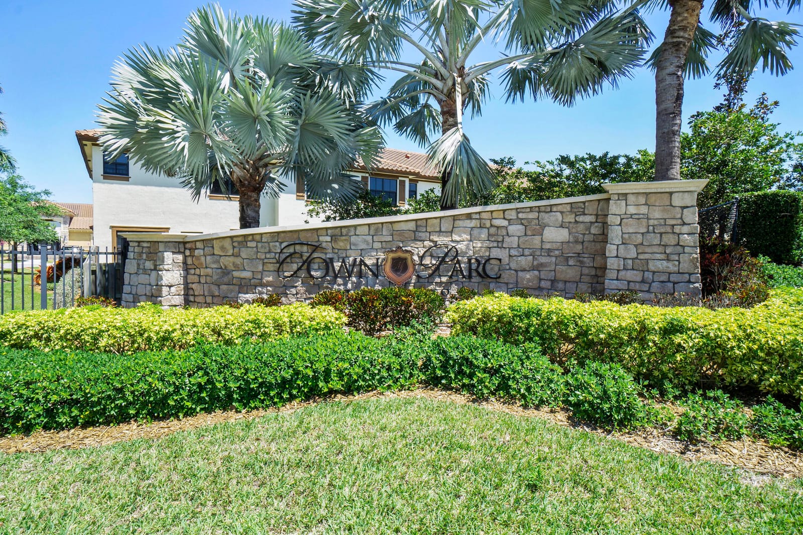 9628 Town Parc Circle S, Parkland, FL 33076 photo 2