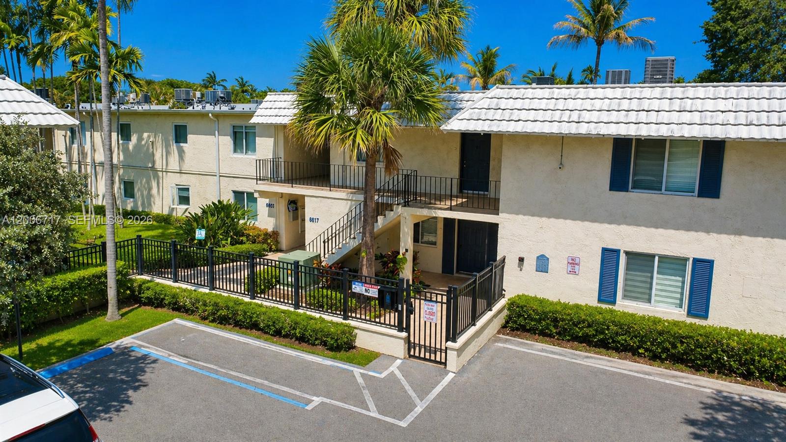 8615 SW 68th Court 22, Pinecrest, FL 33156, Pinecrest