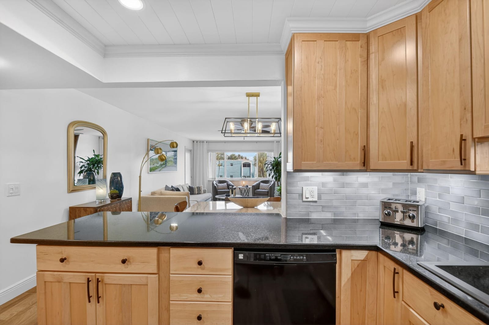 1502 S Lakeside Drive 214 — photo 11