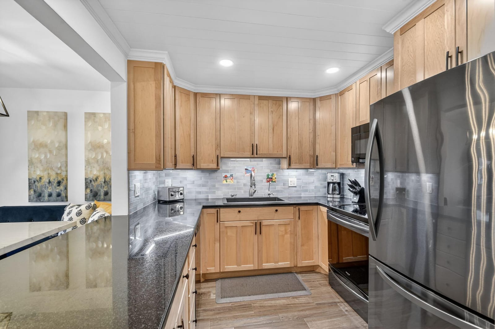 1502 S Lakeside Drive 214 — photo 9