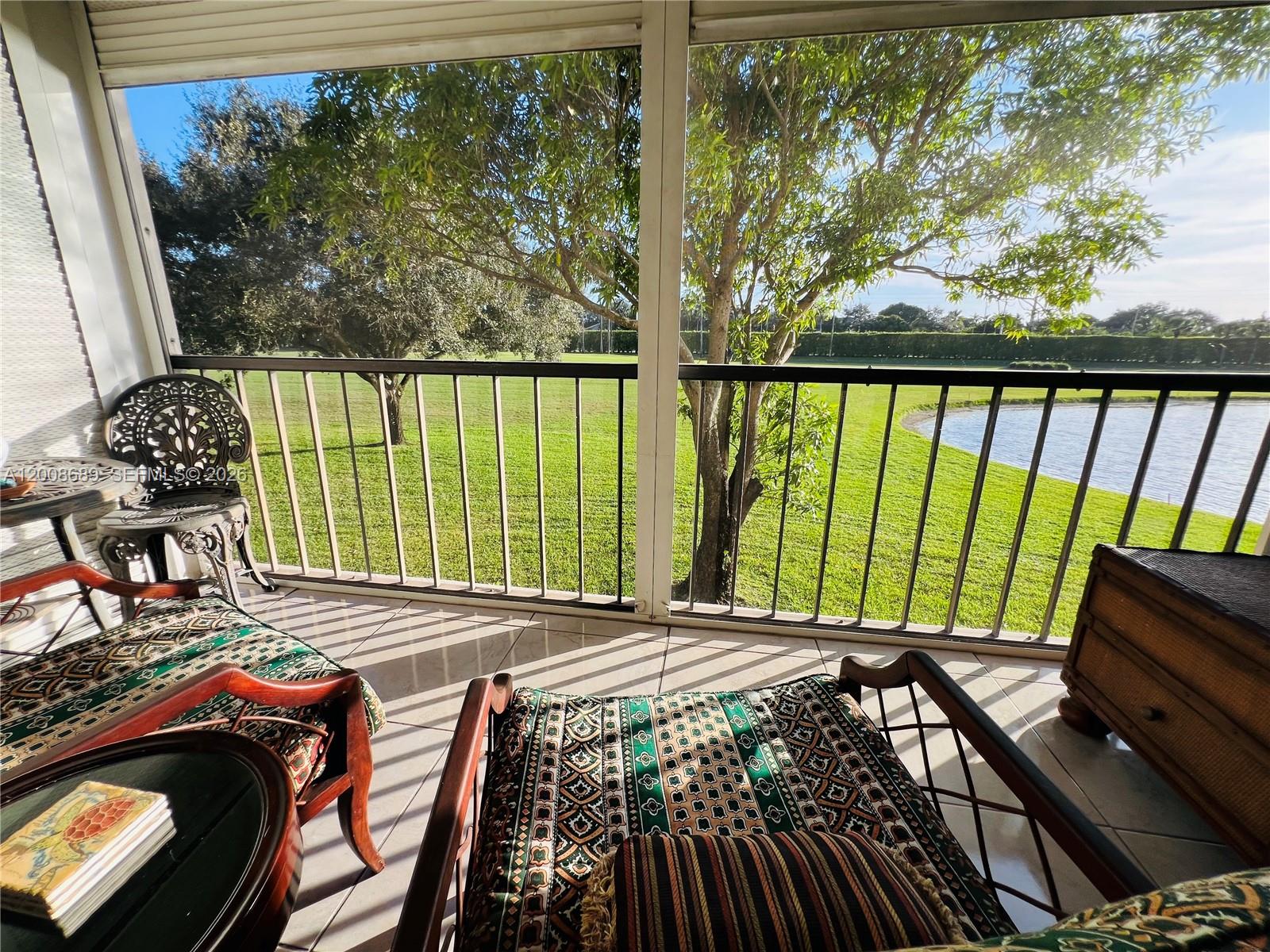9820 S Hollybrook Lake Drive 202, Pembroke Pines, FL 33025, Pembroke Pines