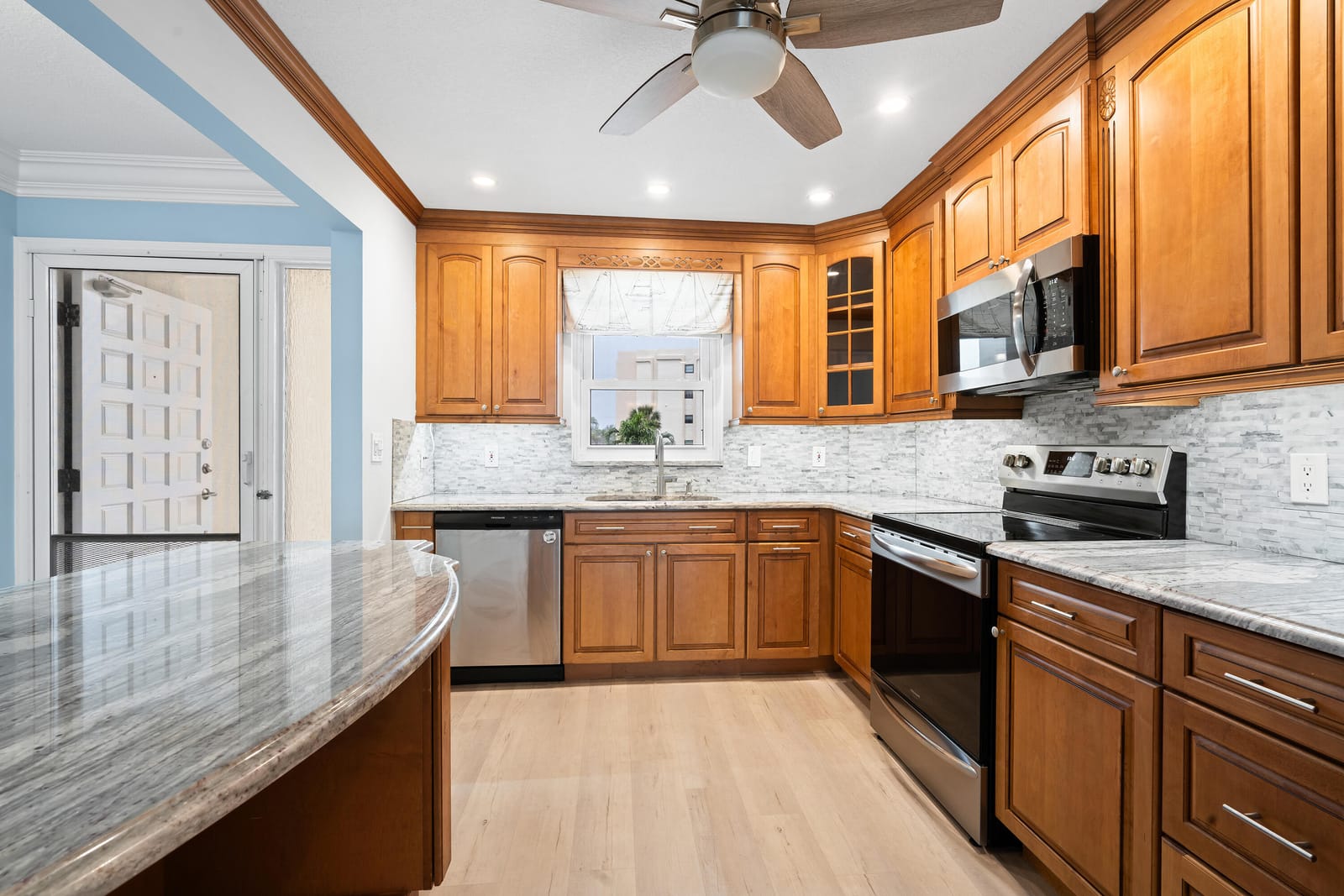100 Intracoastal Place 205 — photo 9