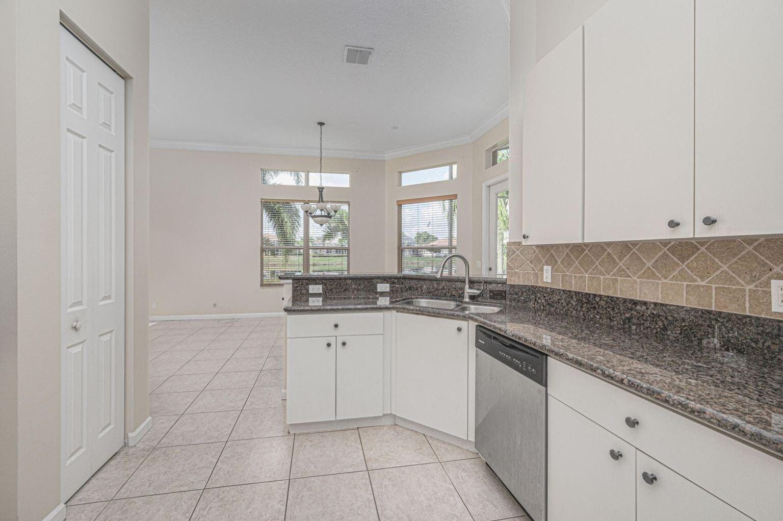 137 NW Magnolia Lakes Boulevard — photo 8