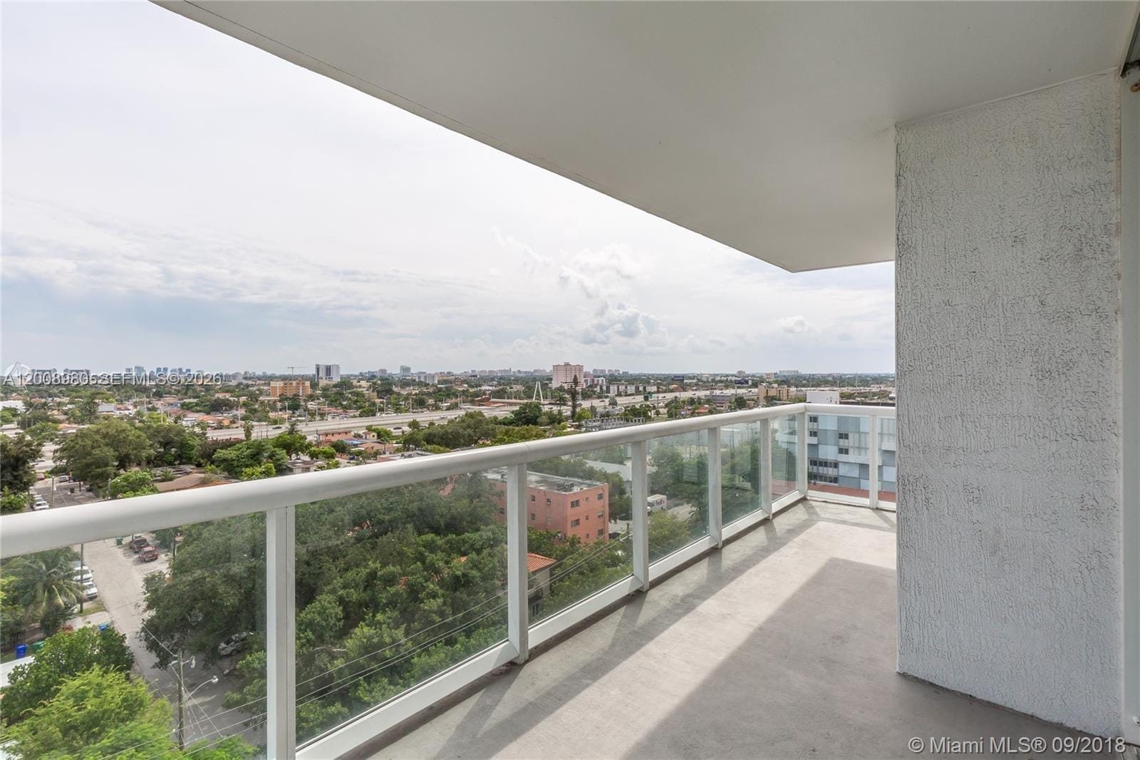 1871 S River Drive 902 — photo 10